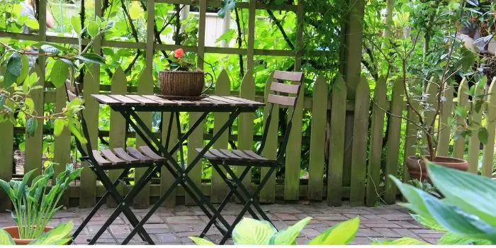 What Paint to Use for Powder Coated Patio Furniture