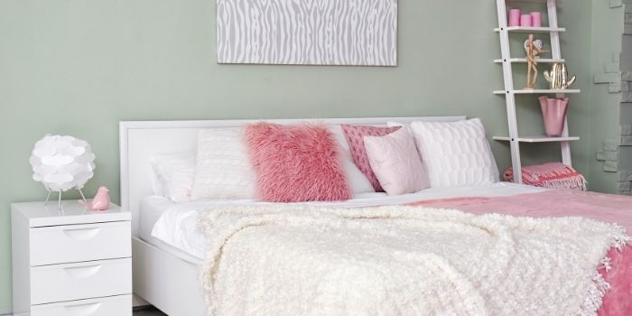 paint color that matches well with white and pink